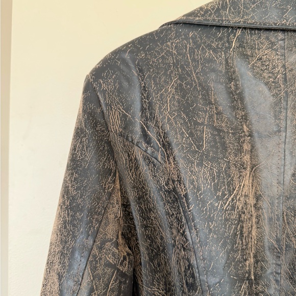 Brown distressed faux leather jacket - Picture 5 of 7